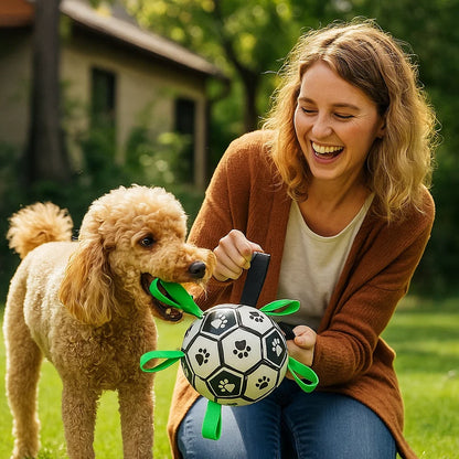 Wytrzymała piłka dla psa z uchwytami do ciągnięcia